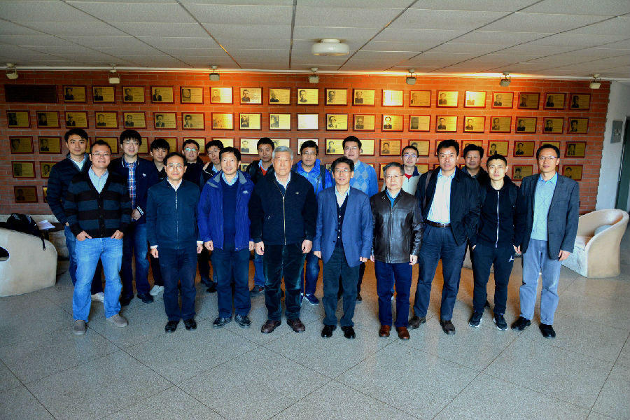 2011超导平台考核会合影_副本.jpg